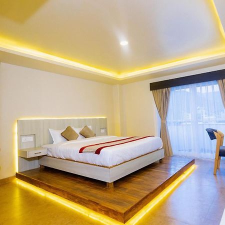 Poms Penthouse Daire Pokhara Dış mekan fotoğraf