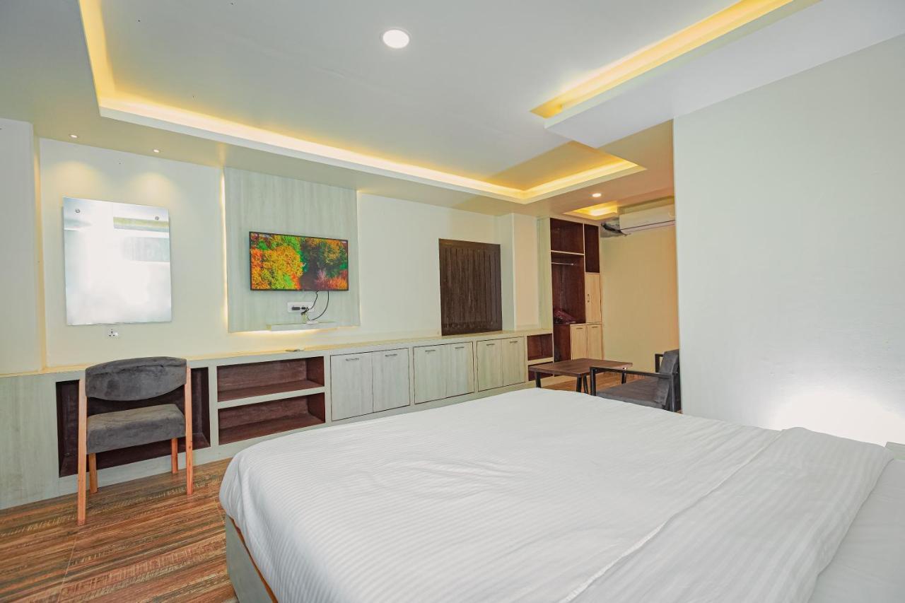 Poms Penthouse Daire Pokhara Dış mekan fotoğraf